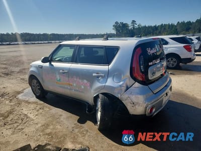 Drugie zdjęcie samochodu z przodu: 2018 KIA SOUL + VIN:KNDJP3A57J7590850 - miniatura