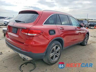 Trzecie zdjęcie samochodu z tyłu: 2019 MERCEDES-BENZ GLC 300 VIN:WDC0G4JB2KF532315 - miniatura