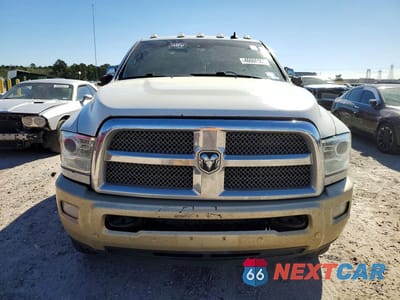 Piąte zdjęcie samochodu w środku: 2017 RAM 3500 LONGHORN VIN:3C63RRKL2HG576797 - miniatura