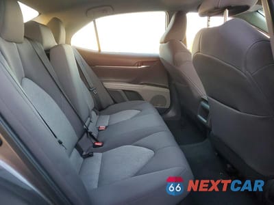 Zdjęcie 10 z 13 samochodu: 2022 TOYOTA CAMRY HYBRID LE VIN:4T1C31AK3NU574744 - miniatura