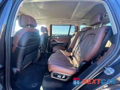 Piąte zdjęcie samochodu w środku: 2020 BMW X7 XDRIVE40I VIN:5UXCW2C02L9C42860 - miniatura