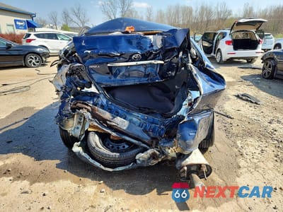 Zdjęcie 6 z 12 samochodu: 2003 TOYOTA CAMRY LE V6 VIN:4T1BF32K33U058166 - miniatura