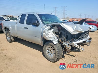 Czwarte zdjęcie samochodu z boku: 2011 GMC SIERRA K1500 SL VIN:1GTR2UEA0BZ254168 - miniatura