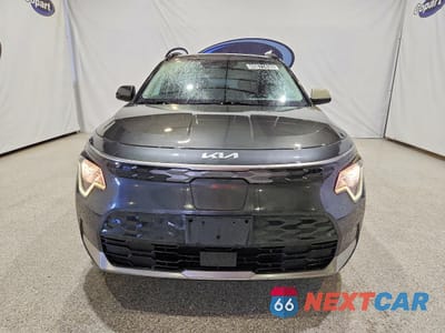 Piąte zdjęcie samochodu w środku: 2024 KIA NIRO EV WIND VIN:KNDCR3L18R5121402 - miniatura