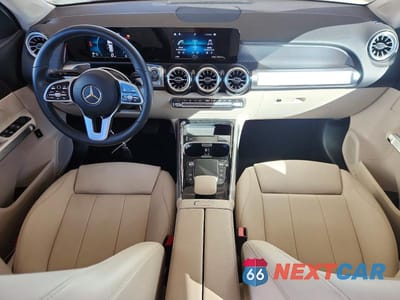 Zdjęcie 8 z 12 samochodu: 2022 MERCEDES-BENZ GLB 250 VIN:W1N4M4GB6NW241465 - miniatura