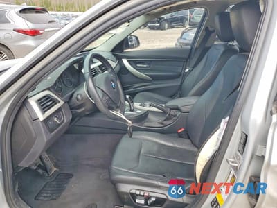 Zdjęcie 7 z 11 samochodu: 2017 BMW 320 XI VIN:WBA8E5G5XHNU42041 - miniatura