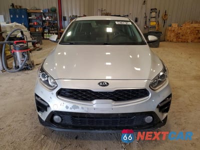 Piąte zdjęcie samochodu w środku: 2019 KIA FORTE LXS VIN:3KPF24ADXKE090832 - miniatura