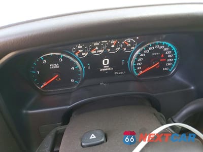 Zdjęcie 9 z 12 samochodu: 2017 GMC SIERRA K2500 DENALI VIN:1GT12UEY5HF124987 - miniatura