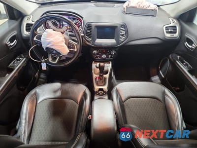 Zdjęcie 8 z 12 samochodu: 2020 JEEP COMPASS LATITUDE VIN:3C4NJDBB2LT164236 - miniatura