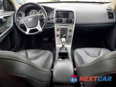 Zdjęcie 8 z 12 samochodu: 2013 VOLVO XC60 3.2 VIN:YV4952DZ3D2386921 - miniatura