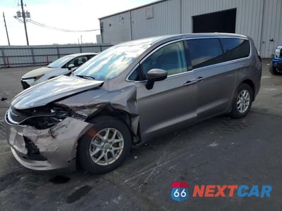 2017 CHRYSLER PACIFICA LX 2C4RC1CG0HR770679 - główne zdjęcie licytacji z USA - miniatura