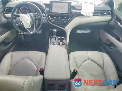 Zdjęcie 8 z 12 samochodu: 2021 TOYOTA CAMRY HYBRID XLE VIN:4T1F31AKXMU569598 - miniatura