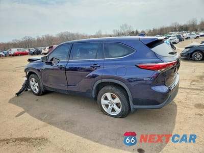 Drugie zdjęcie samochodu z przodu: 2021 TOYOTA HIGHLANDER LE VIN:5TDBZRBH1MS145685 - miniatura