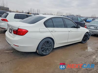 Trzecie zdjęcie samochodu z tyłu: 2013 BMW 328 XI VIN:WBA3B3C51DJ975930 - miniatura