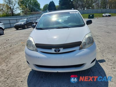 Piąte zdjęcie samochodu w środku: 2009 TOYOTA SIENNA LE 7-PASSENGER VIN:5TDZK23C39S272670 - miniatura