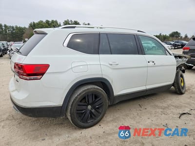 Trzecie zdjęcie samochodu z tyłu: 2018 VOLKSWAGEN ATLAS SEL PREMIUM VIN:1V2NR2CA7JC542366 - miniatura