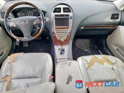 Zdjęcie 8 z 12 samochodu: 2011 LEXUS ES 350 BASE VIN:JTHBK1EG8B2425390 - miniatura