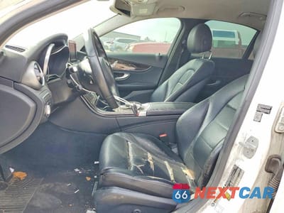 Zdjęcie 7 z 11 samochodu: 2015 MERCEDES-BENZ C 300 VIN:55SWF4JB3FU063957 - miniatura