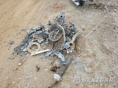 Czwarte zdjęcie samochodu z boku: 2003 HONDA CRF450 R VIN:JH2PE05363M105066 - miniatura