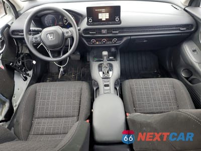Zdjęcie 8 z 13 samochodu: 2025 HONDA HR-V LX VIN:3CZRZ2H31SM774890 - miniatura