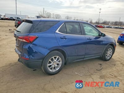 Trzecie zdjęcie samochodu z tyłu: 2022 CHEVROLET EQUINOX LT VIN:2GNAXKEV3N6125824 - miniatura