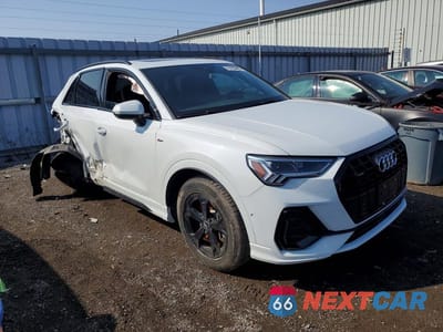 Czwarte zdjęcie samochodu z boku: 2020 AUDI Q3 PRESTIGE S-LINE VIN:WA1FECF34L1081527 - miniatura