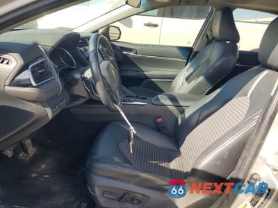 Zdjęcie 7 z 12 samochodu: 2018 TOYOTA CAMRY SE VIN:4T1B11HK8JU516033 - miniatura
