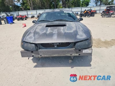 Piąte zdjęcie samochodu w środku: 2004 FORD MUSTANG GT VIN:1FAFP42X14F131308 - miniatura