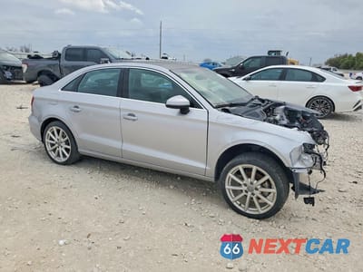 Czwarte zdjęcie samochodu z boku: 2015 AUDI A3 PREMIUM PLUS VIN:WAUCJGFF2F1099502 - miniatura