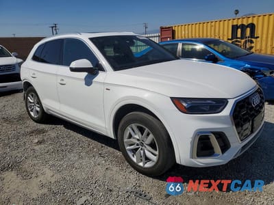 Czwarte zdjęcie samochodu z boku: 2022 AUDI Q5 PREMIUM 45 VIN:WA1GAAFY5N2001004 - miniatura