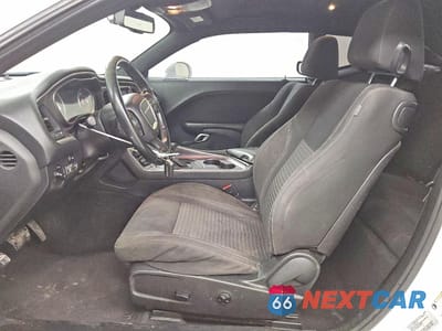 Zdjęcie 7 z 13 samochodu: 2015 DODGE CHALLENGER SXT VIN:2C3CDZAT1FH702660 - miniatura