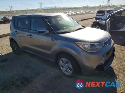 Czwarte zdjęcie samochodu z boku: 2014 KIA SOUL BASE VIN:KNDJN2A22E7062581 - miniatura