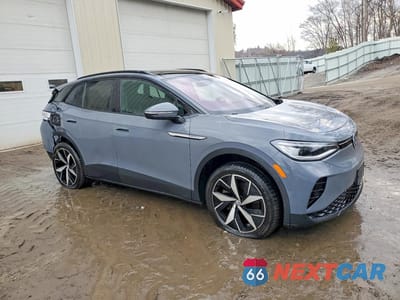 Czwarte zdjęcie samochodu z boku: 2023 VOLKSWAGEN ID.4 PRO S VIN:1V2GNPE88PC000956 - miniatura