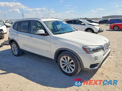 Czwarte zdjęcie samochodu z boku: 2015 BMW X3 XDRIVE VIN:5UXWX9C51F0D48367 - miniatura