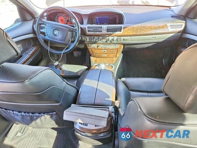 Zdjęcie 8 z 11 samochodu: 2006 BMW 750 LI VIN:WBAHN83596DT34634 - miniatura
