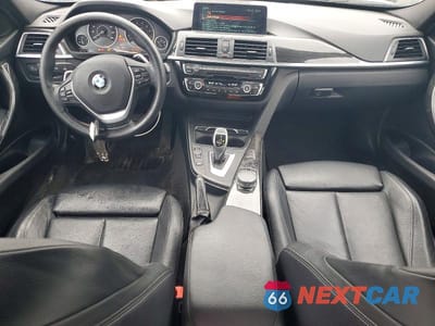 Zdjęcie 8 z 12 samochodu: 2017 BMW 330 XI VIN:WBA8D9G35HNU65929 - miniatura