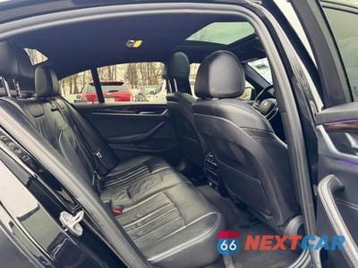 Zdjęcie 10 z 12 samochodu: 2020 BMW 530 XI VIN:WBAJR7C03LCD09348 - miniatura