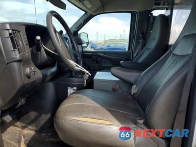 Zdjęcie 7 z 13 samochodu: 2012 CHEVROLET EXPRESS 2500 CARGO UTILITY / SERVICE VAN VIN:1GCWGFCB1C1116635 - miniatura