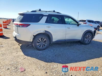 Trzecie zdjęcie samochodu z tyłu: 2022 NISSAN PATHFINDER SV VIN:5N1DR3BB3NC217597 - miniatura