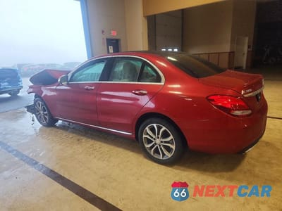 Drugie zdjęcie samochodu z przodu: 2017 MERCEDES-BENZ C 300 4MATIC VIN:55SWF4KB4HU179816 - miniatura