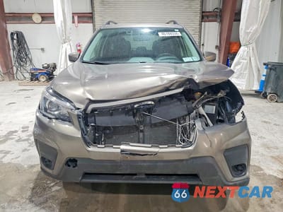 Piąte zdjęcie samochodu w środku: 2020 SUBARU FORESTER PREMIUM VIN:JF2SKAJC0LH554714 - miniatura