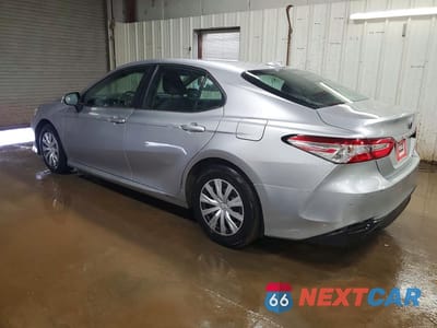 Drugie zdjęcie samochodu z przodu: 2020 TOYOTA CAMRY HYBRID LE VIN:4T1C31AK6LU542979 - miniatura