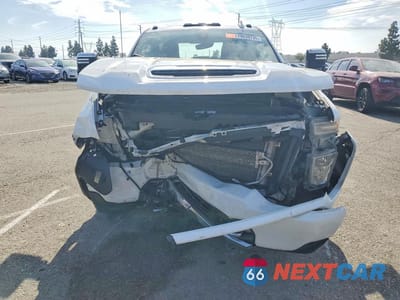Piąte zdjęcie samochodu w środku: 2023 CHEVROLET SILVERADO K3500 HIGH COUNTRY VIN:1GC4YVEY9PF216779 - miniatura