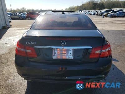 Zdjęcie 6 z 12 samochodu: 2010 MERCEDES-BENZ E 550 VIN:WDDKJ7CB0AF053961 - miniatura