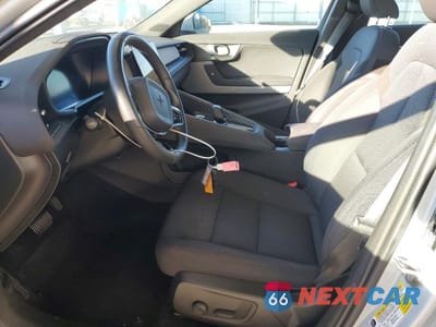 Zdjęcie 7 z 11 samochodu: 2023 POLESTAR 2 VIN:YSMEG3KA1PL155663 - miniatura