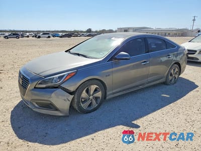 2017 HYUNDAI SONATA HYBRID LIMITED KMHE34L3XHA071461 - główne zdjęcie licytacji z USA - miniatura