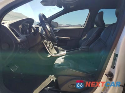 Zdjęcie 7 z 11 samochodu: 2015 VOLVO XC60 T6 R-DESIGN PLATINUM VIN:YV4902RS4F2734111 - miniatura