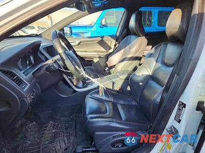 Zdjęcie 7 z 12 samochodu: 2015 VOLVO XC60 T6 PLATINUM VIN:YV4902RMXF2675650 - miniatura