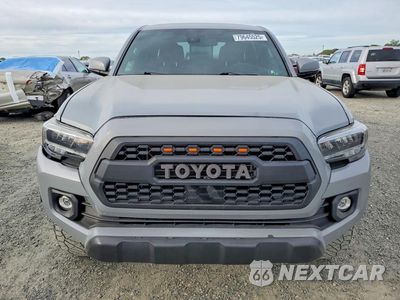Piąte zdjęcie samochodu w środku: 2021 TOYOTA TACOMA TRD OFF-ROAD VIN:3TMCZ5AN1MM418872 - miniatura