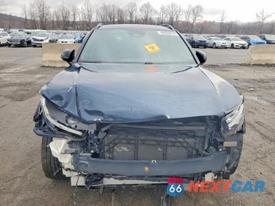 Piąte zdjęcie samochodu w środku: 2022 VOLVO XC40 P8 RECHARGE ULTIMATE VIN:YV4ED3UB2N2678197 - miniatura